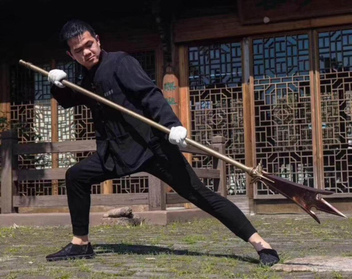 中国历史上最具传奇性的奇门兵器——三尖两刃刀